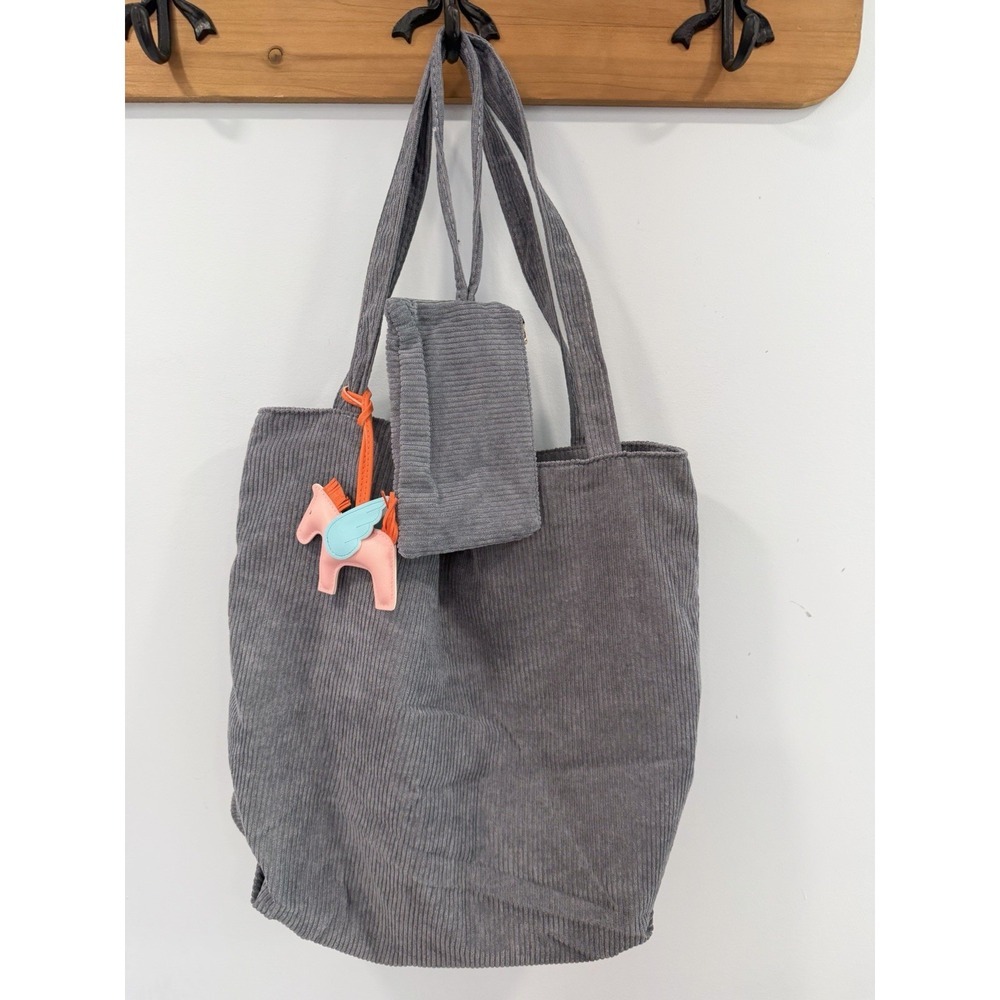 Gray Corduroy Tote Bag Shoulder Bag with Matching Pouch & Horse Charm NWOT - Picture 4 of 8